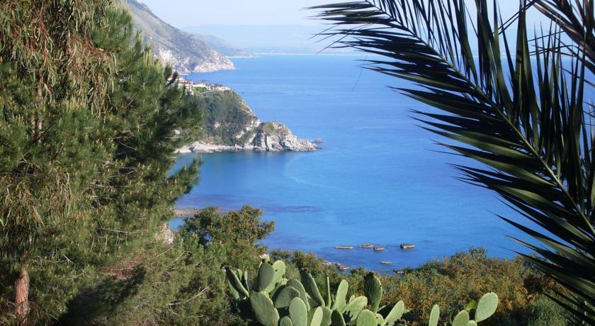 Gullo Capo Vaticano Ricadi Exteriör bild