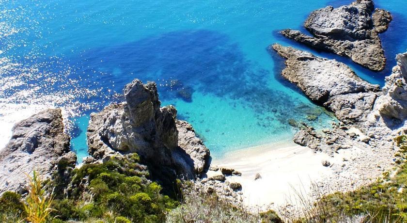 Gullo Capo Vaticano Ricadi Exteriör bild