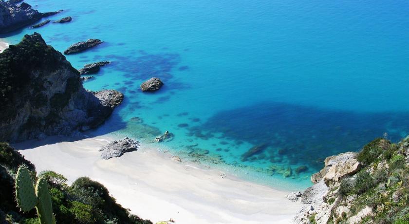 Gullo Capo Vaticano Ricadi Exteriör bild