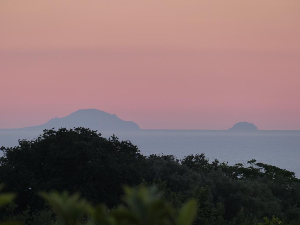 Gullo Capo Vaticano Ricadi Exteriör bild